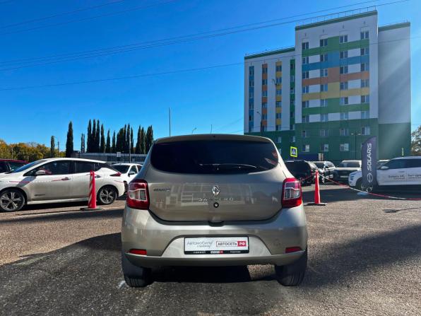 Renault Sandero II Рестайлинг с пробегом 2018 года, цена 1 071 000 рублей, 73133 км, хэтчбек, Автокод Объявления