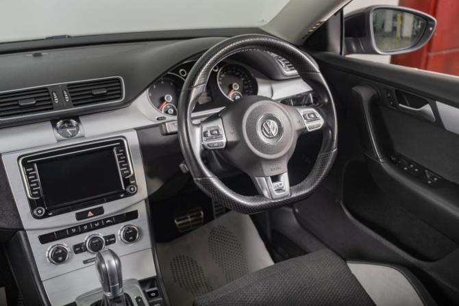 Volkswagen Passat B7 с пробегом 2014 года, цена 1 349 000 рублей, 81000 км, универсал, Автокод Объявления