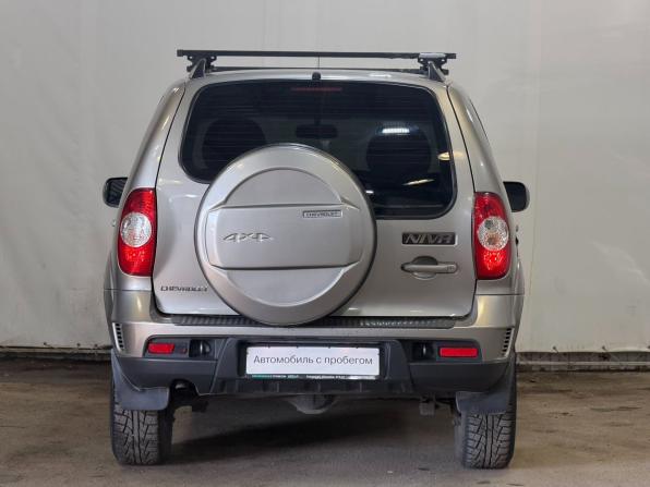 Chevrolet Niva I Рестайлинг с пробегом 2011 года, цена 579 000 рублей, 89380 км, внедорожник, Автокод Объявления