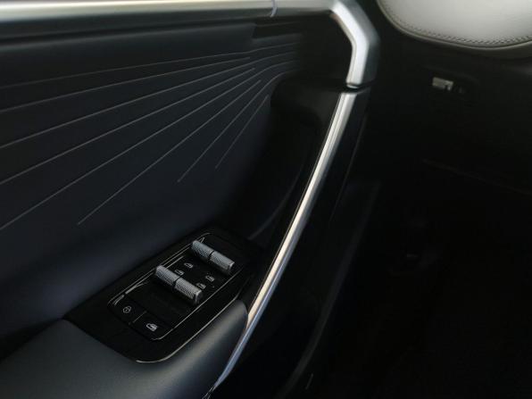 Geely Atlas II с пробегом 2024 года, цена 2 800 000 рублей, 61591 км, внедорожник, Автокод Объявления