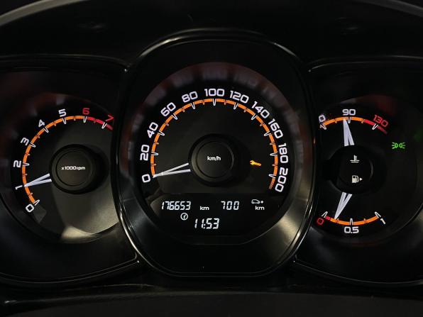 Lada (ВАЗ) Vesta I с пробегом 2021 года, цена 1 049 900 рублей, 176639 км, универсал, Автокод Объявления