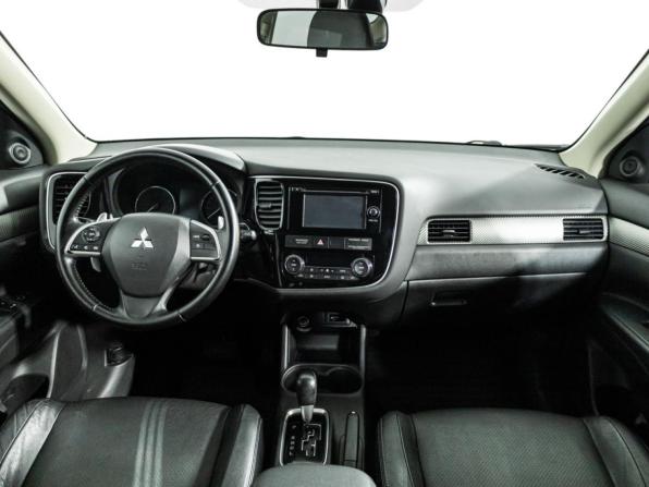 Mitsubishi Outlander III с пробегом 2012 года, цена 1 399 700 рублей, 122108 км, внедорожник, Автокод Объявления