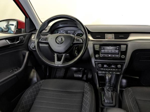 Skoda Rapid I Рестайлинг с пробегом 2019 года, цена 1 395 000 рублей, 72413 км, лифтбек, Автокод Объявления