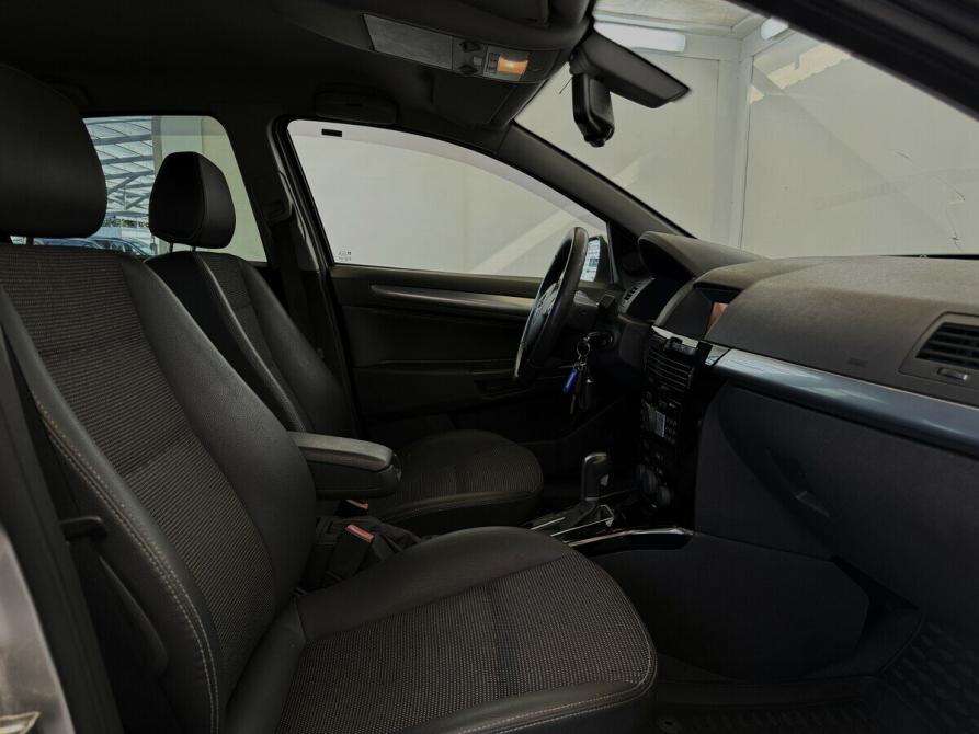 Opel Astra H Рестайлинг Москва  - изображение 10