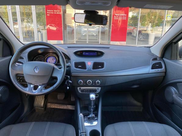 Renault Megane III Рестайлинг с пробегом 2014 года, цена 899 000 рублей, 152266 км, хэтчбек, Автокод Объявления