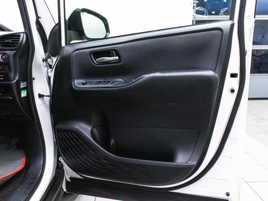 Toyota Noah III (R80) Красноярск  - изображение 10