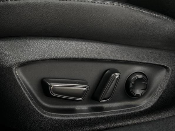 Toyota Camry VIII (XV70) Рестайлинг с пробегом 2021 года, цена 3 595 000 рублей, 33811 км, седан, Автокод Объявления