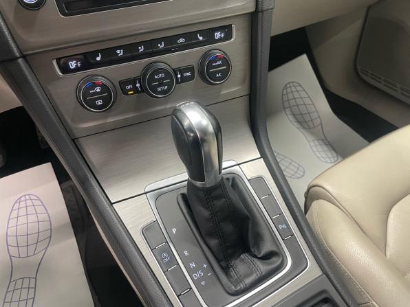 Volkswagen Golf VII с пробегом 2013 года, цена 1 048 000 рублей, 201000 км, хэтчбек, Автокод Объявления