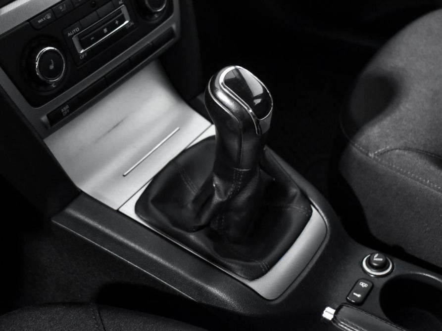 Skoda Octavia II (A5) Рестайлинг Санкт-Петербург  - изображение 12