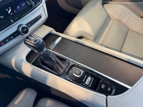 Volvo V90 Cross Country I с пробегом 2017 года, цена 2 795 000 рублей, 113237 км, универсал, Автокод Объявления