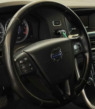 Volvo S60 II с пробегом 2011 года, цена 825 000 рублей, 305116 км, седан, Автокод Объявления