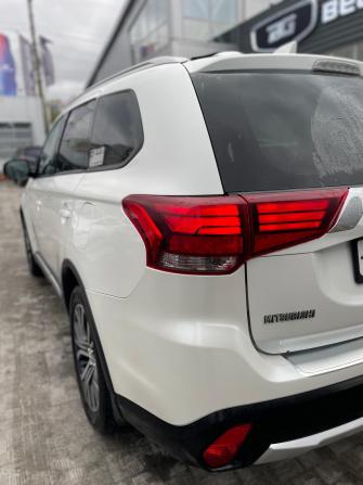 Mitsubishi Outlander III Рестайлинг 2 с пробегом 2017 года, цена 1 999 000 рублей, 138780 км, внедорожник, Автокод Объявления
