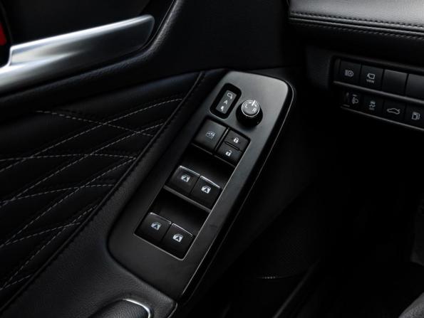 Toyota Avalon V Рестайлинг с пробегом 2022 года, цена 3 330 000 рублей, 121019 км, седан, Автокод Объявления