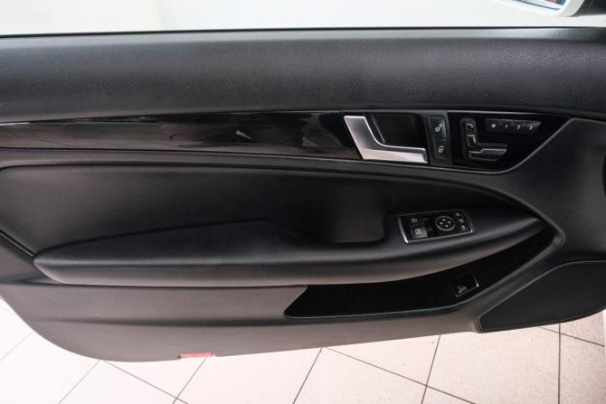 Mercedes-Benz C-Класс III (W204) Рестайлинг с пробегом 2011 года, цена 1 499 000 рублей, 181000 км, купе, Автокод Объявления
