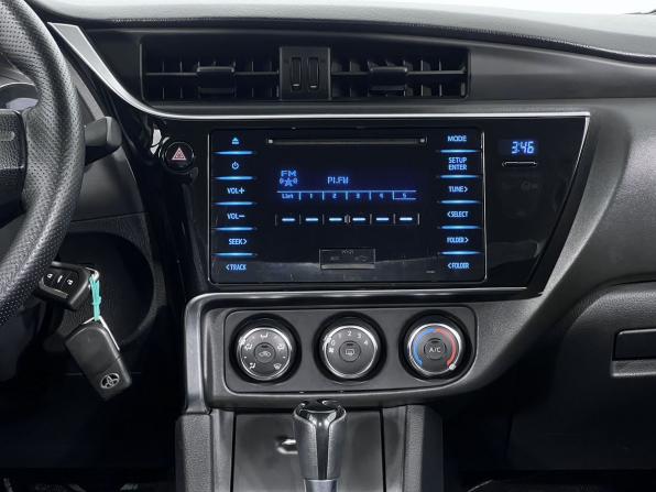 Toyota Corolla XI (E160 E170 E180) Рестайлинг 1 с пробегом 2016 года, цена 1 360 000 рублей, 81000 км, седан, Автокод Объявления