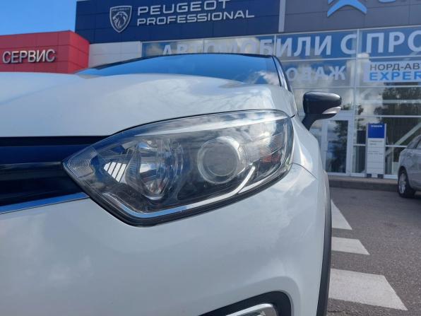 Renault Kaptur I с пробегом 2016 года, цена 1 560 000 рублей, 134745 км, внедорожник, Автокод Объявления