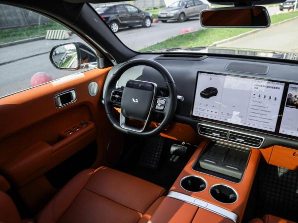 Li Auto (Lixiang) L7 I Рестайлинг с пробегом 2024 года, цена 6 499 000 рублей, 34550 км, внедорожник, Автокод Объявления