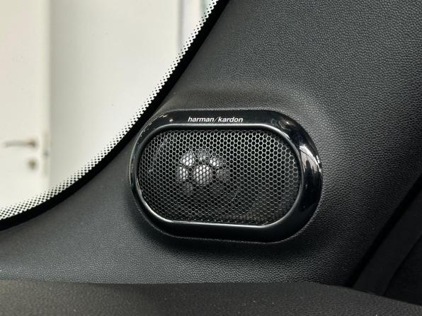 Mini Cabrio III с пробегом 2017 года, цена 1 930 000 рублей, 83581 км, кабриолет, Автокод Объявления