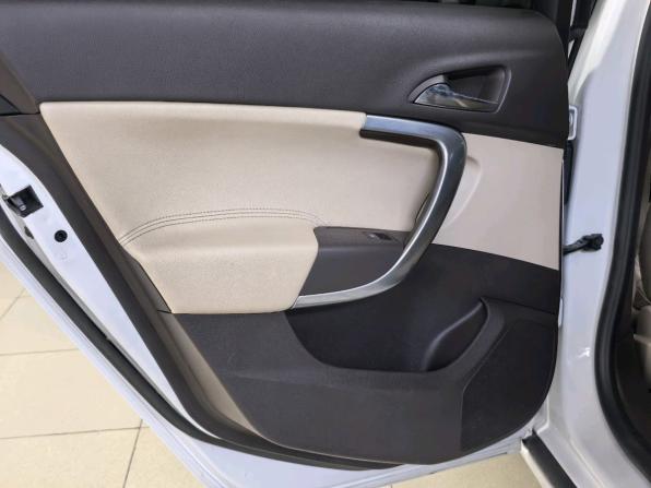Opel Insignia I с пробегом 2012 года, цена 715 000 рублей, 257293 км, седан, Автокод Объявления