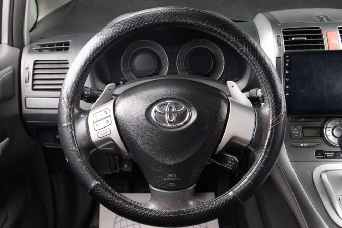 Toyota Auris I с пробегом 2007 года, цена 769 000 рублей, 240000 км, хэтчбек, Автокод Объявления