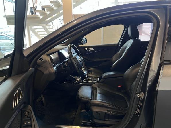 BMW 1 серии III (F40) с пробегом 2019 года, цена 2 420 000 рублей, 98719 км, хэтчбек, Автокод Объявления