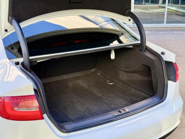 Audi A4 IV (B8) Рестайлинг с пробегом 2012 года, цена 1 165 000 рублей, 202020 км, универсал, Автокод Объявления