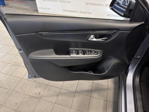 Kia Rio IV с пробегом 2018 года, цена 1 619 000 рублей, 65400 км, хэтчбек, Автокод Объявления