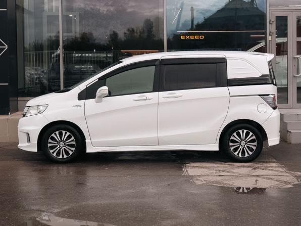 Honda Freed I Рестайлинг с пробегом 2014 года, цена 1 155 000 рублей, 169886 км, компактвэн, Автокод Объявления