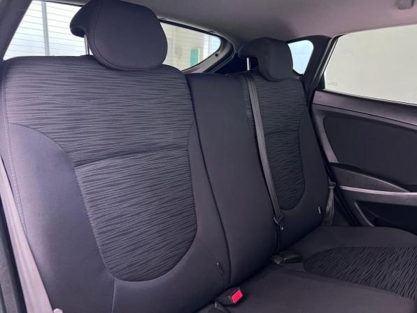 Hyundai Solaris I Рестайлинг с пробегом 2015 года, цена 995 000 рублей, 97234 км, хэтчбек, Автокод Объявления
