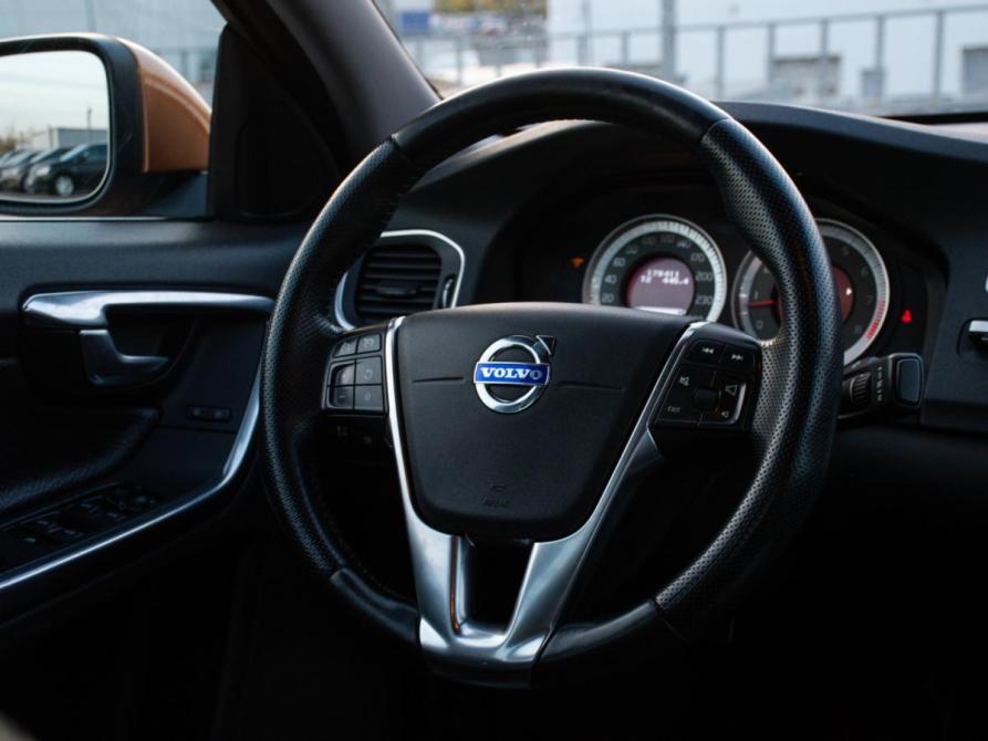Volvo S60 II Москва  - изображение 14