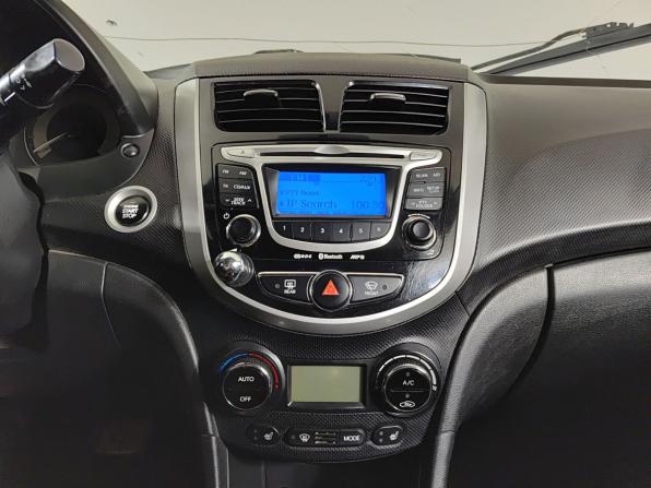 Hyundai Solaris I с пробегом 2011 года, цена 435 000 рублей, 209343 км, седан, Автокод Объявления