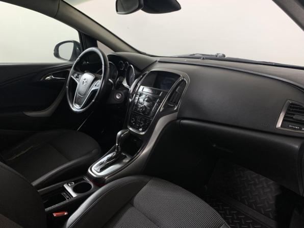 Opel Astra J с пробегом 2011 года, цена 355 000 рублей, 201833 км, хэтчбек, Автокод Объявления