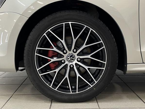 Volkswagen Jetta VI с пробегом 2011 года, цена 979 000 рублей, 160951 км, седан, Автокод Объявления