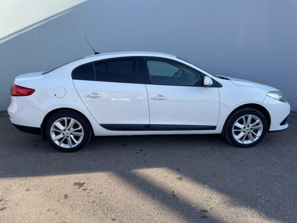 Renault Fluence I Рестайлинг с пробегом 2016 года, цена 895 000 рублей, 238216 км, седан, Автокод Объявления