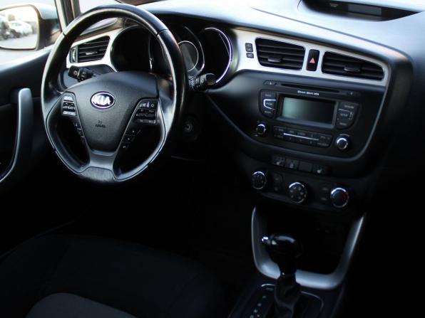 Kia Ceed II с пробегом 2015 года, цена 1 349 000 рублей, 68831 км, универсал, Автокод Объявления