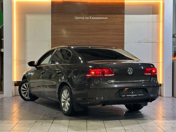 Volkswagen Passat B7 с пробегом 2011 года, цена 899 999 рублей, 223180 км, седан, Автокод Объявления