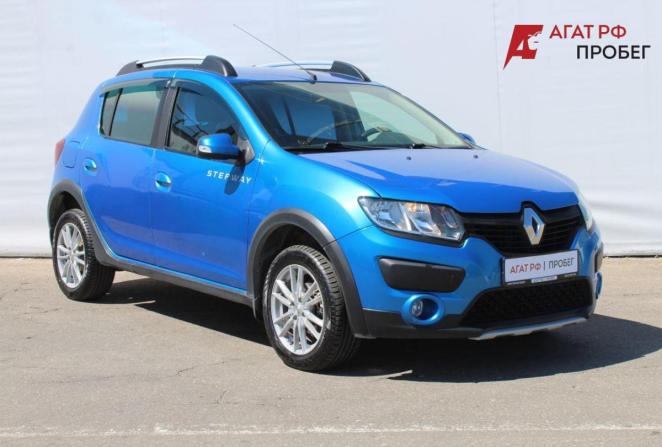 Renault Sandero II с пробегом 2015 года, цена 840 000 рублей, 80881 км, хэтчбек, Автокод Объявления