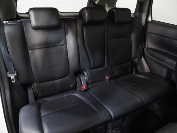 Mitsubishi Outlander III Рестайлинг 2 с пробегом 2018 года, цена 2 189 000 рублей, 121968 км, внедорожник, Автокод Объявления