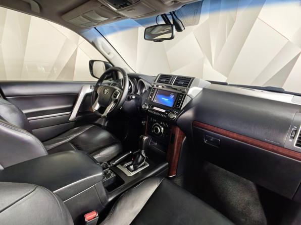 Toyota Land Cruiser Prado 150 Series Рестайлинг 1 с пробегом 2013 года, цена 3 497 000 рублей, 188675 км, внедорожник, Автокод Объявления