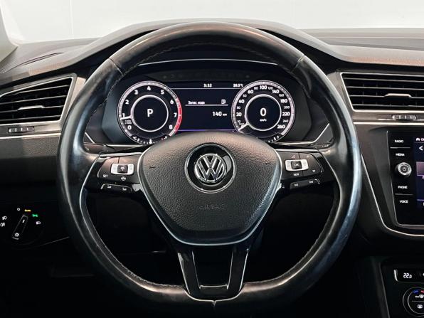 Volkswagen Tiguan II с пробегом 2018 года, цена 2 350 000 рублей, 189838 км, внедорожник, Автокод Объявления