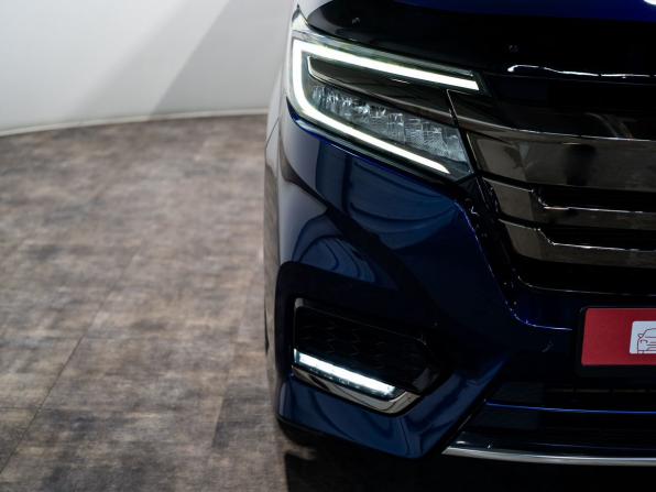 Honda Stepwgn V Рестайлинг с пробегом 2019 года, цена 2 270 000 рублей, 68600 км, минивэн, Автокод Объявления