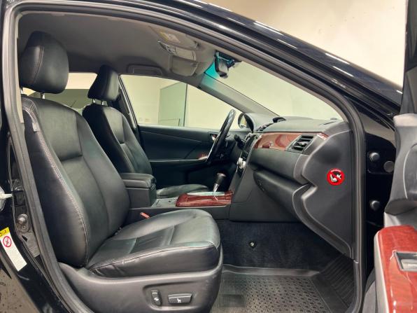 Toyota Camry VII (XV50) с пробегом 2014 года, цена 1 830 000 рублей, 176000 км, седан, Автокод Объявления