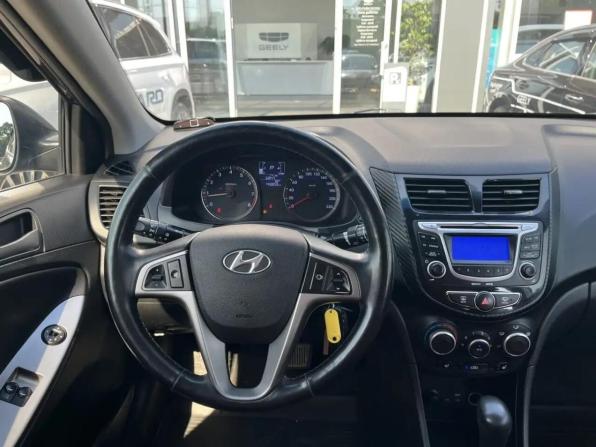Hyundai Solaris I Рестайлинг с пробегом 2015 года, цена 760 000 рублей, 140858 км, седан, Автокод Объявления