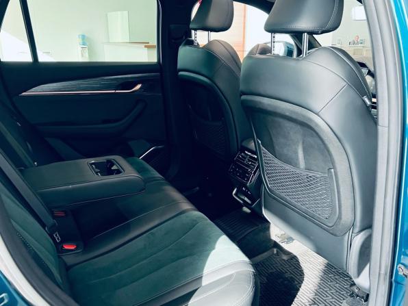 Geely Monjaro I с пробегом 2023 года, цена 2 980 000 рублей, 84000 км, внедорожник, Автокод Объявления