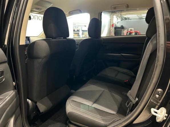 Mitsubishi Outlander III Рестайлинг 3 с пробегом 2019 года, цена 1 949 000 рублей, 95828 км, внедорожник, Автокод Объявления