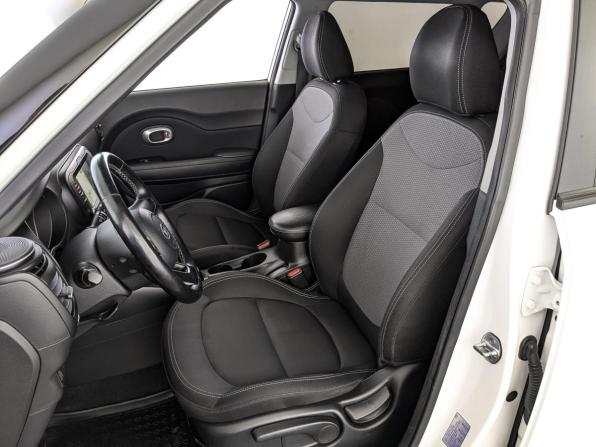 Kia Soul II Рестайлинг с пробегом 2018 года, цена 1 580 000 рублей, 124667 км, хэтчбек, Автокод Объявления