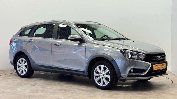 Lada (ВАЗ) Vesta I с пробегом 2020 года, цена 1 275 000 рублей, 10917 км, универсал, Автокод Объявления
