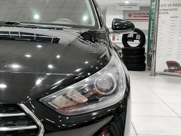Hyundai Solaris II с пробегом 2017 года, цена 1 350 000 рублей, 130356 км, седан, Автокод Объявления
