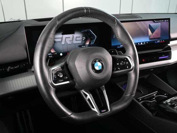 BMW 5 серии VIII (G60/G61/G68) с пробегом 2024 года, цена 7 649 000 рублей, 9460 км, седан, Автокод Объявления