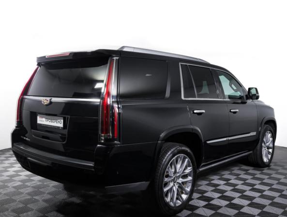 Cadillac Escalade IV с пробегом 2018 года, цена 4 200 000 рублей, 260550 км, внедорожник, Автокод Объявления